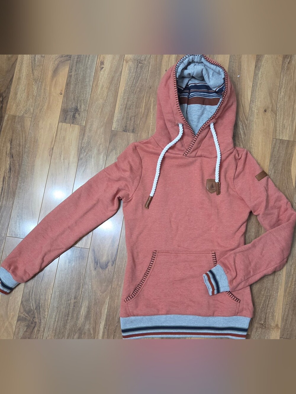 Xs Wanakome Women’s Coral Hooded Pullover Sweatshirt with Striped Lining